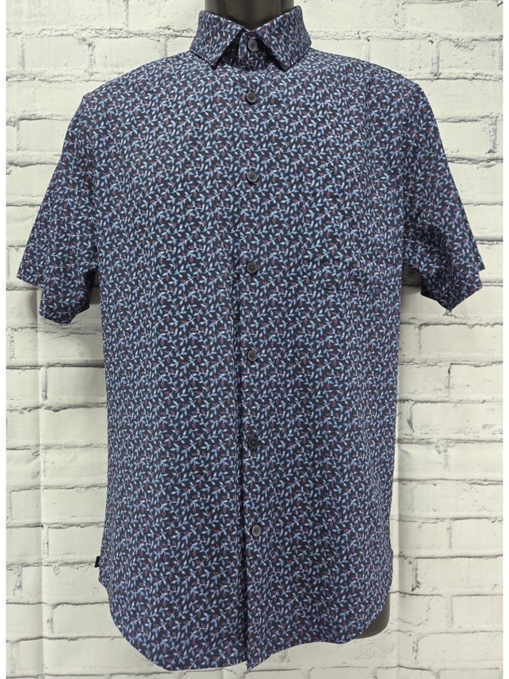 Mizzen+Main Leeward Trim Fit Blue Red Leaf Shirt Small